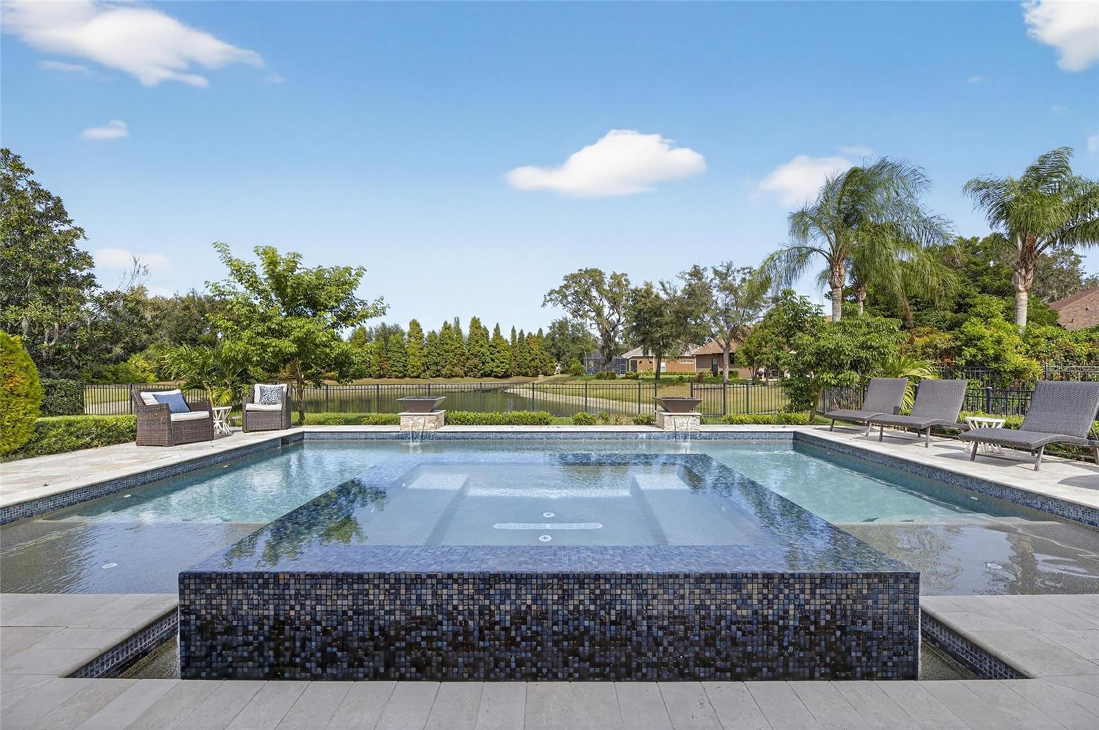 121 FALLING WATER DR, BRANDON, FL, 33511