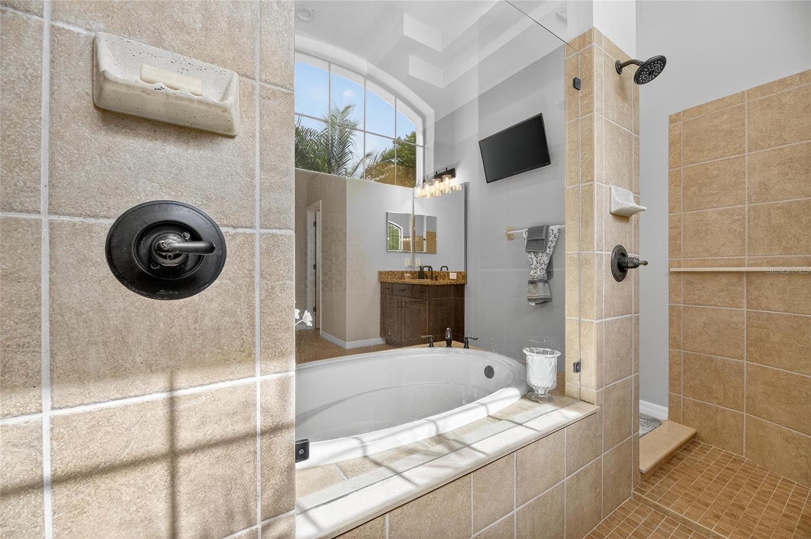 121 FALLING WATER DR, BRANDON, FL, 33511