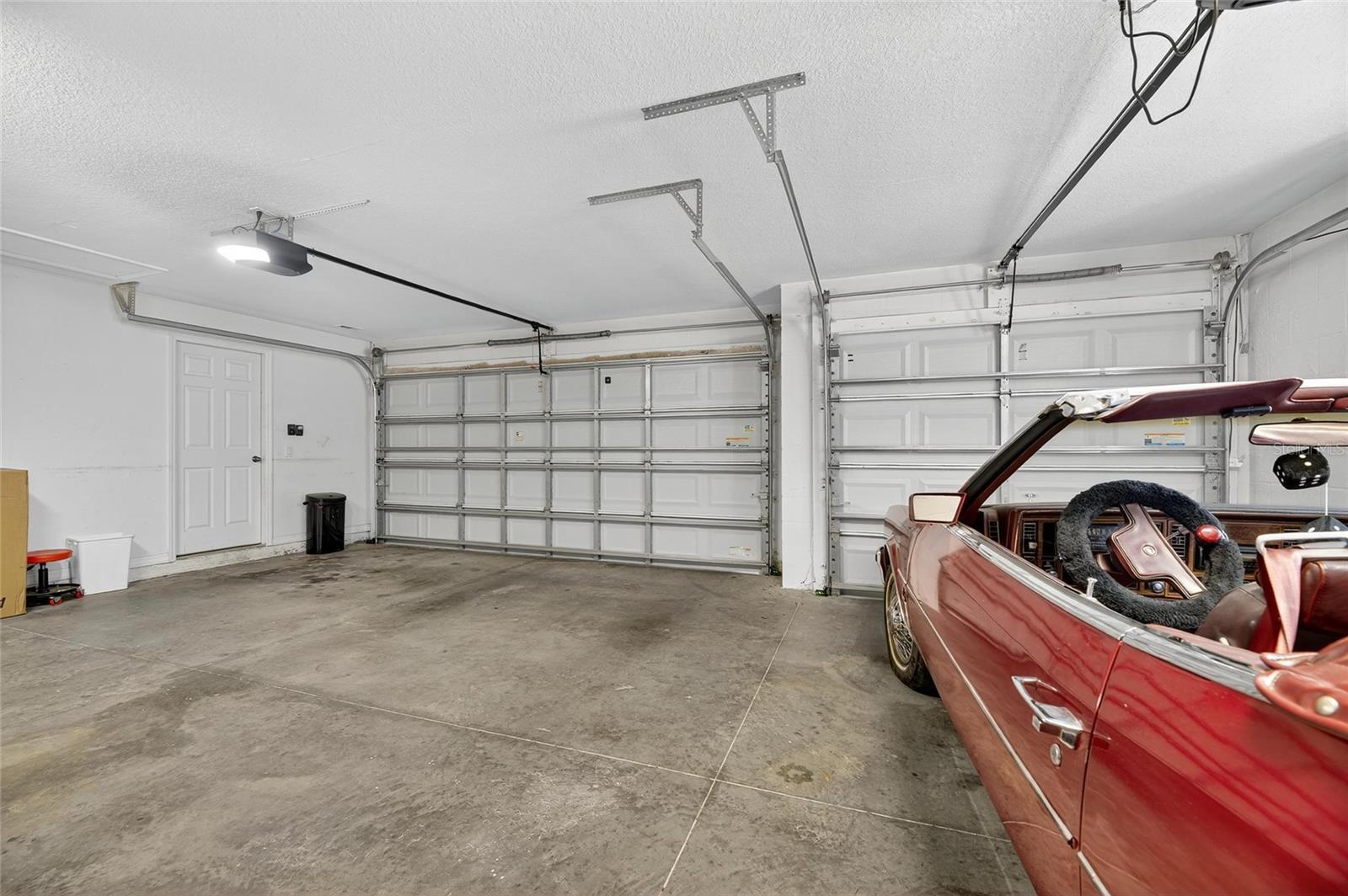 121 FALLING WATER DR, BRANDON, FL, 33511