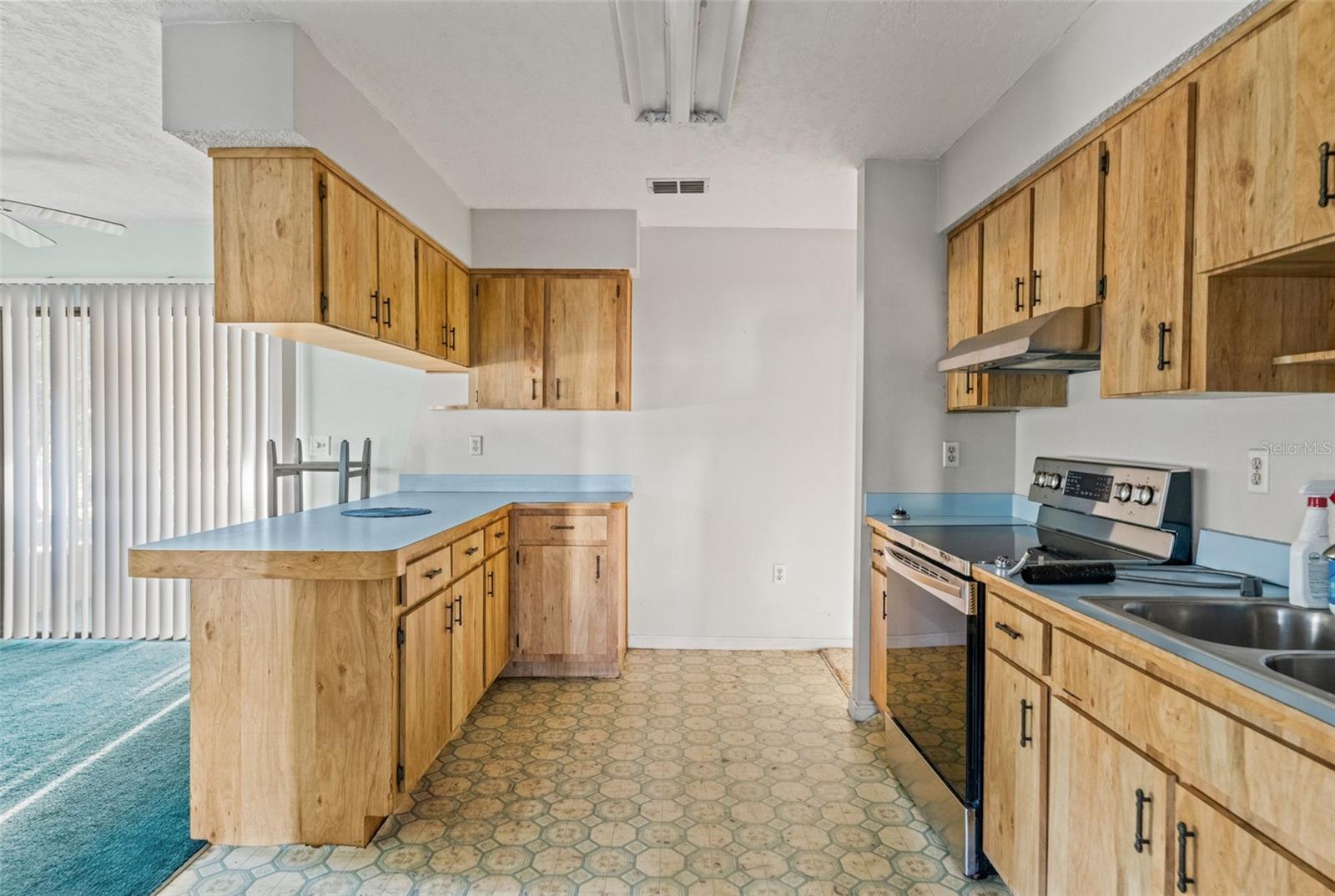 7275 EDINBURGH WAY, WEEKI WACHEE, FL, 34613