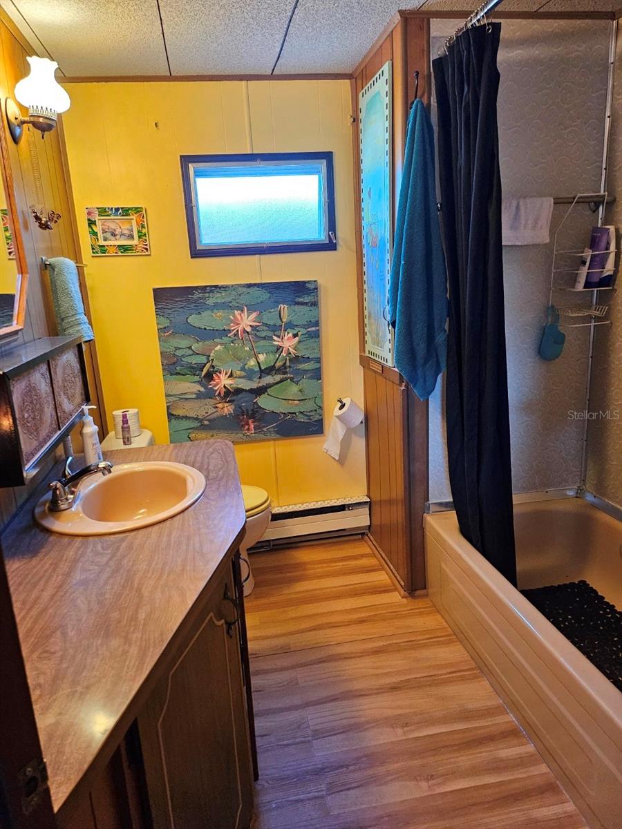 TB8448111 Property Photo