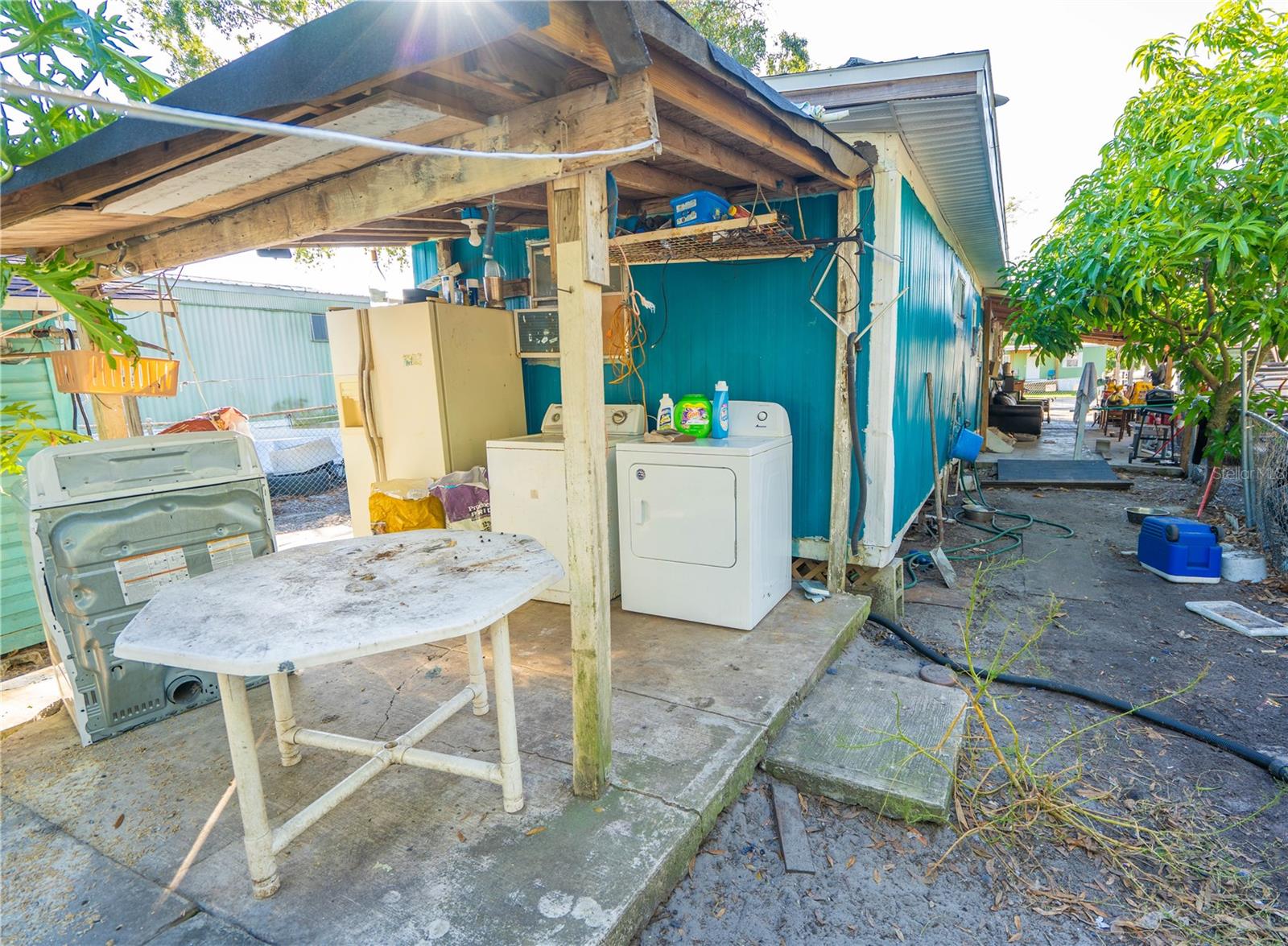 TB8448121 Property Photo