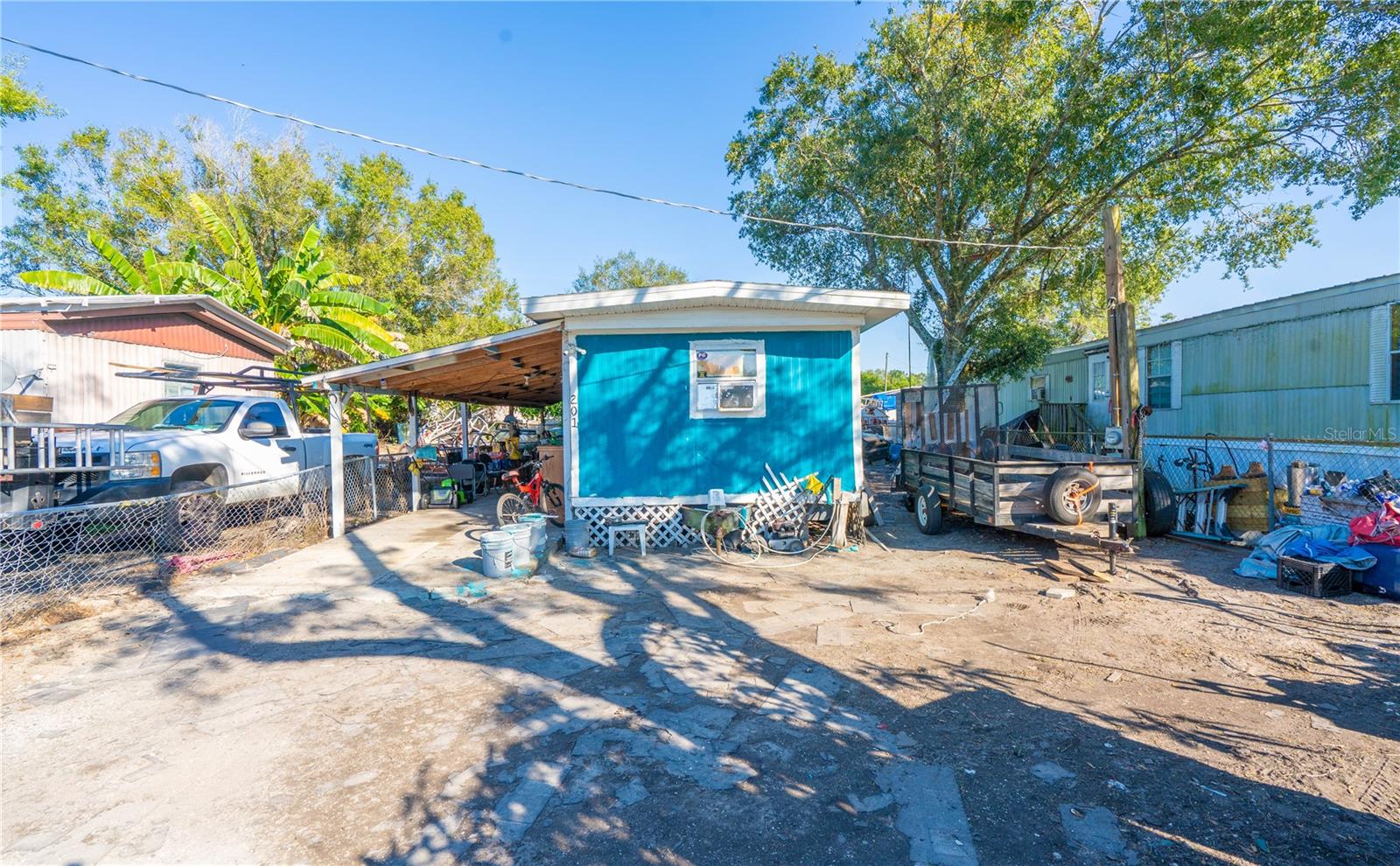 TB8448121 Property Photo