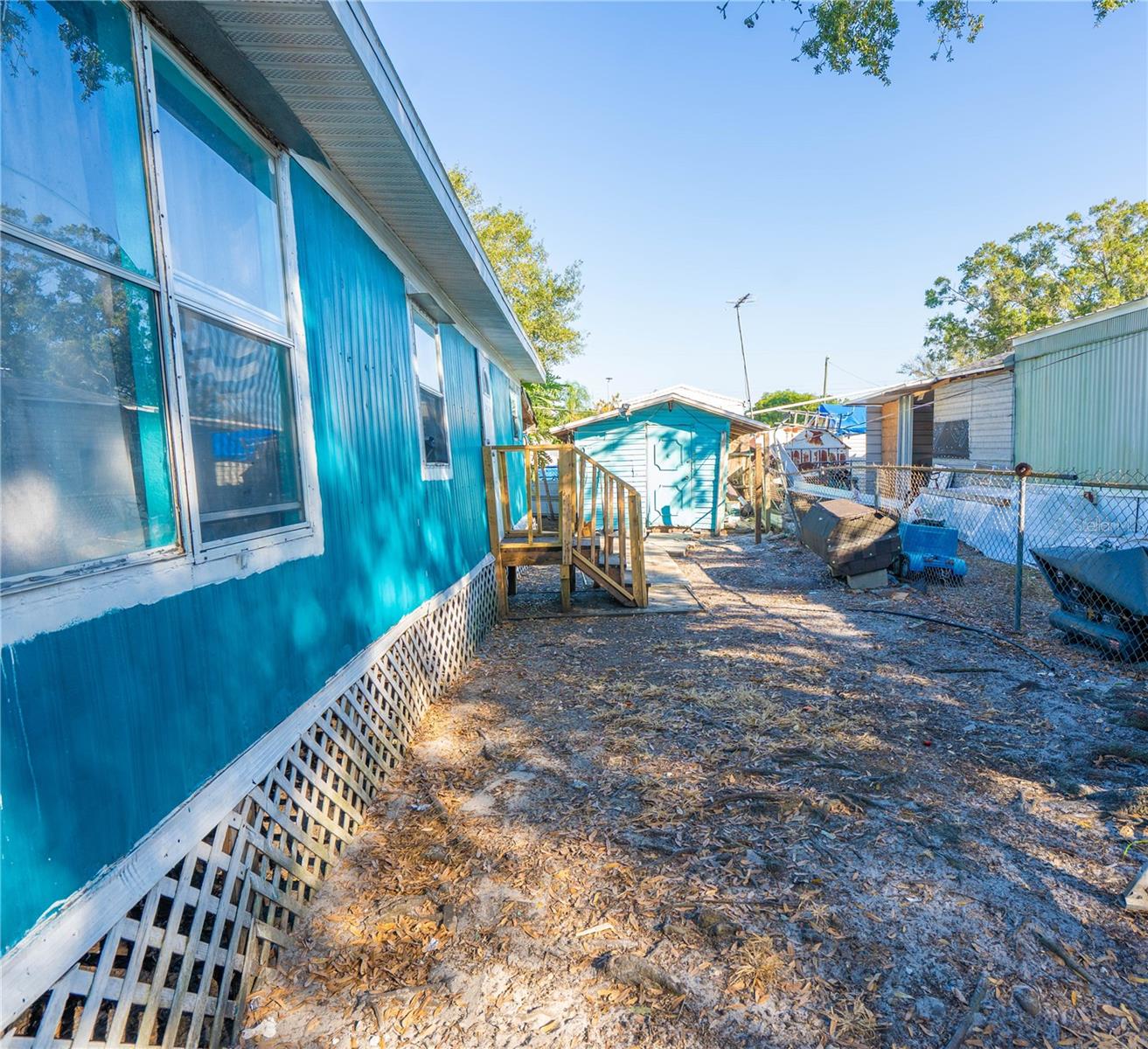 TB8448121 Property Photo