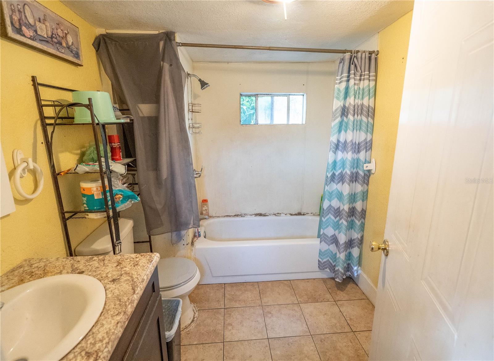 TB8448121 Property Photo