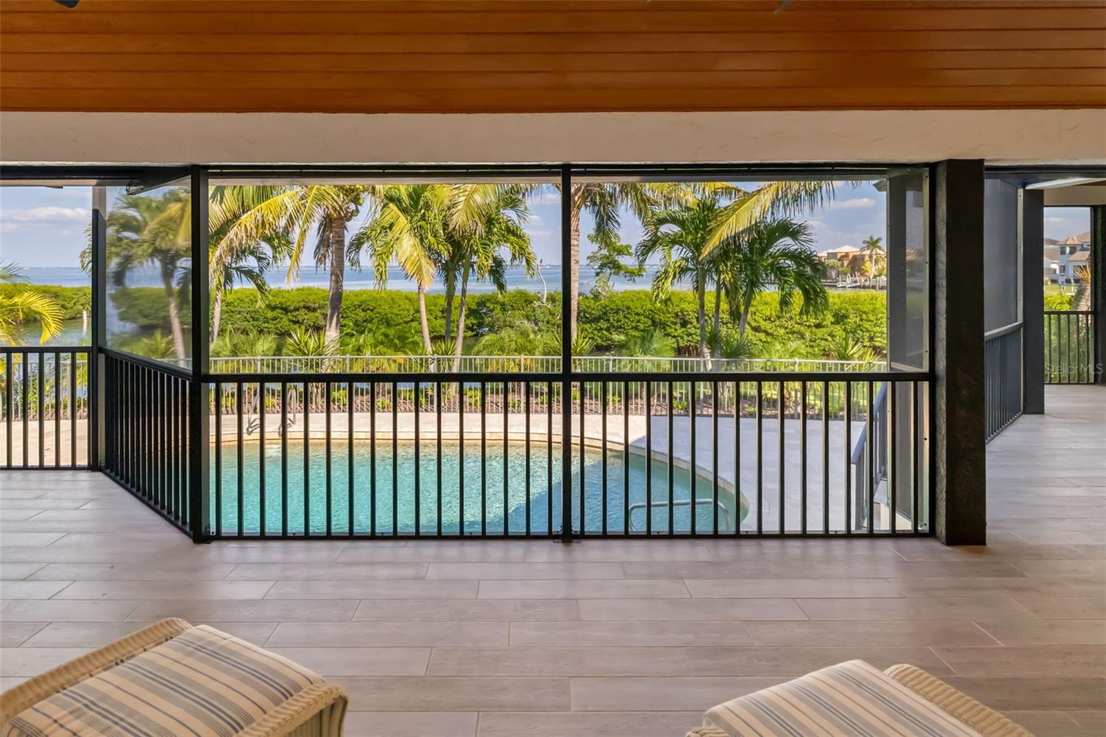 A4672059 Property Photo