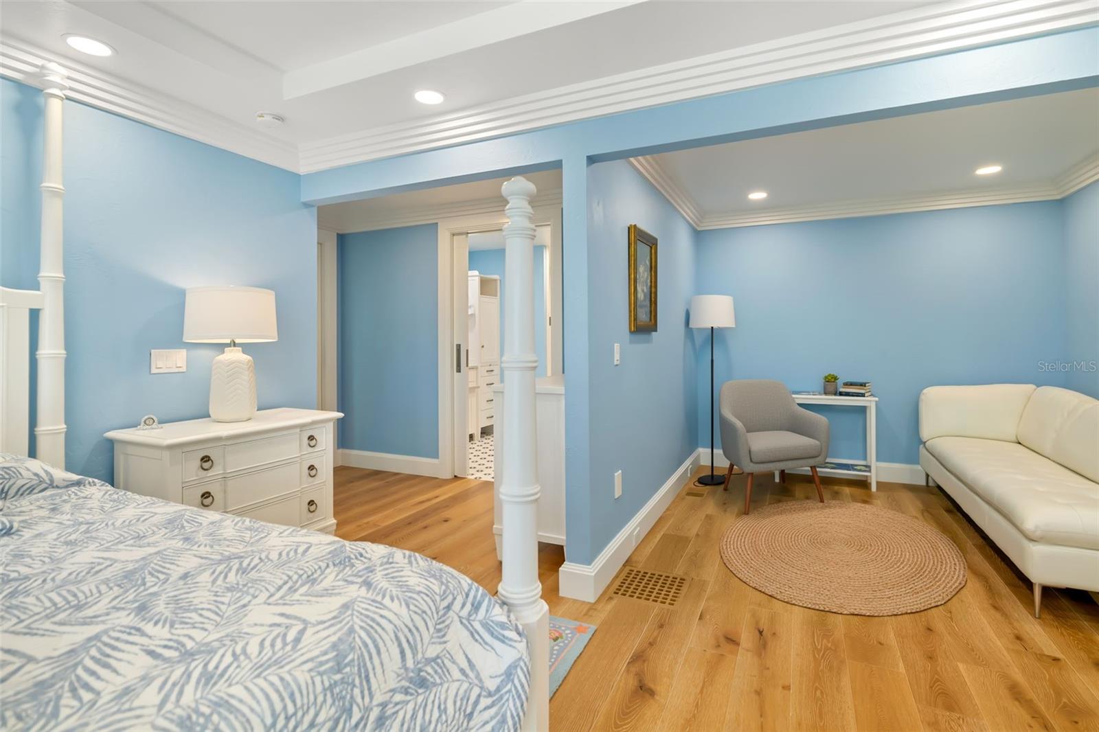 A4672059 Property Photo