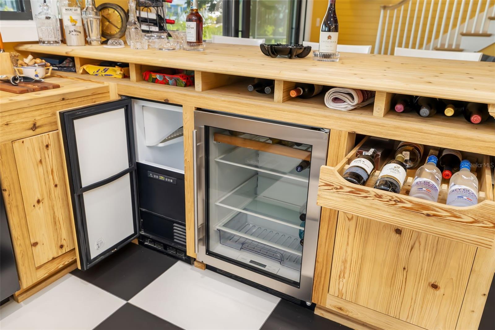 A4672059 Property Photo