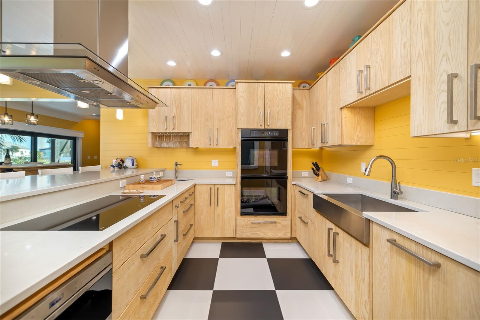 A4672059 Property Photo