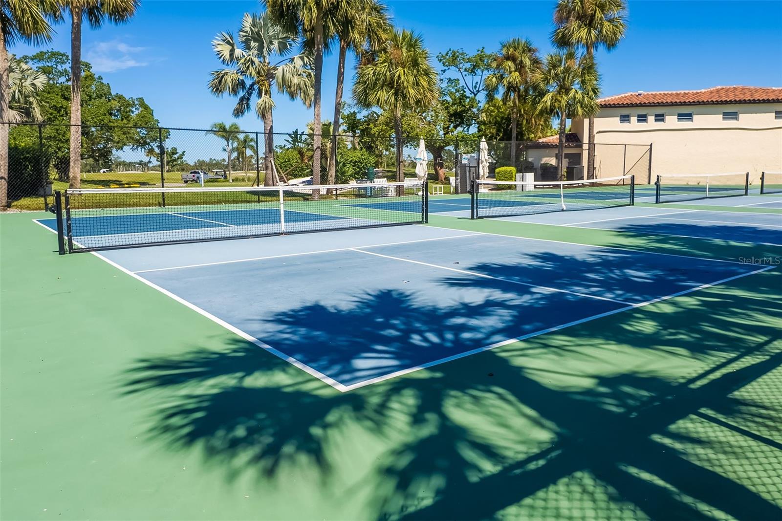 A4672059 Property Photo