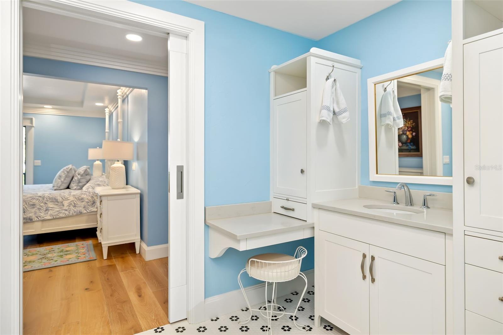 A4672059 Property Photo