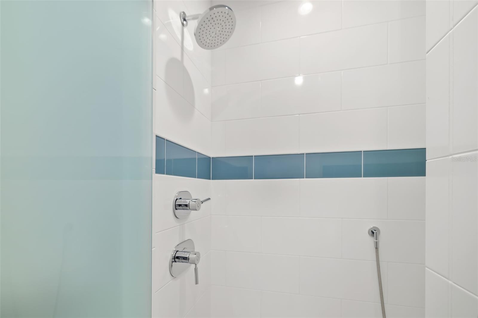 A4672059 Property Photo