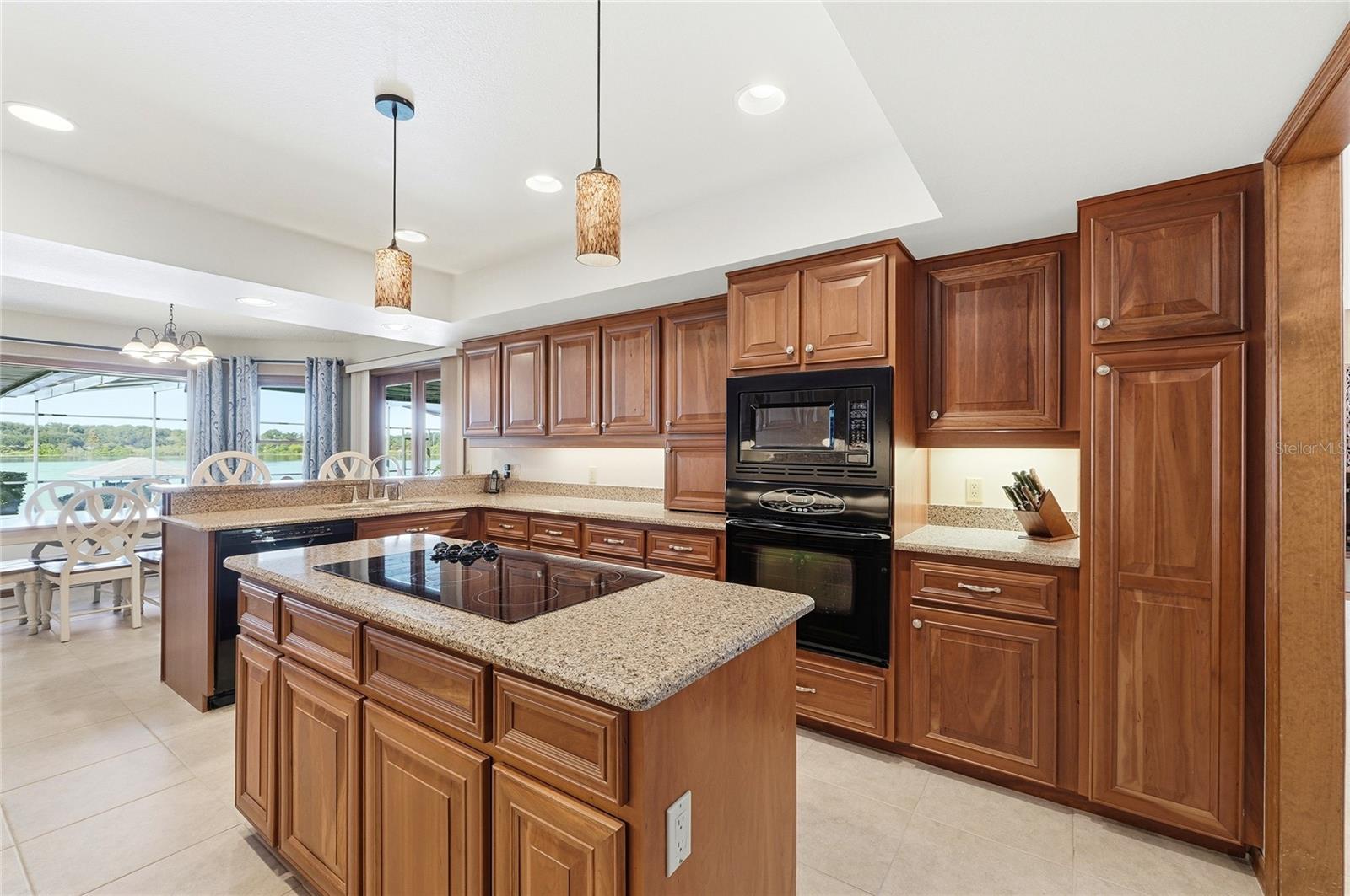 157 LAKE ROY DR, WINTER HAVEN, FL, 33884