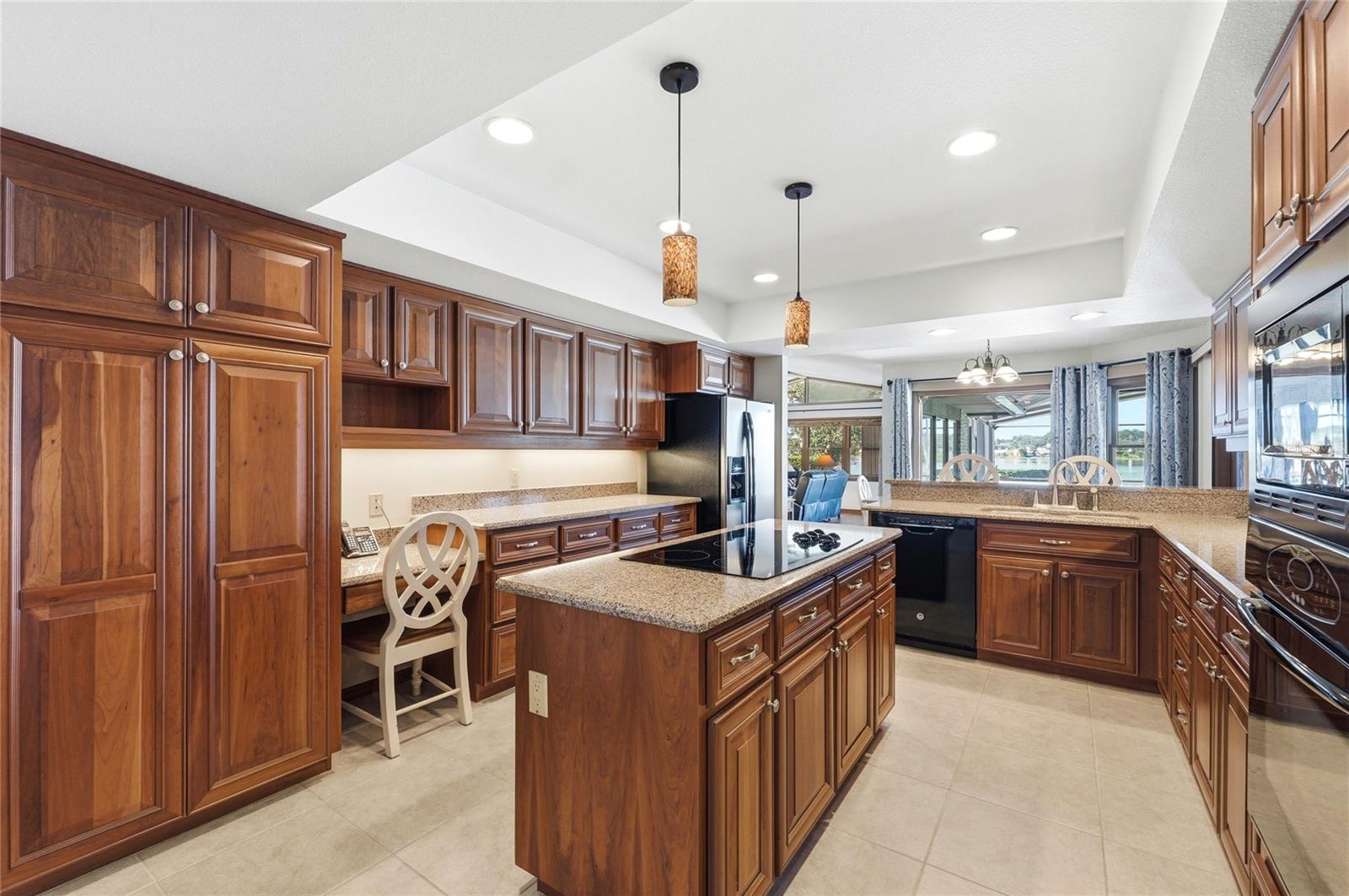 157 LAKE ROY DR, WINTER HAVEN, FL, 33884