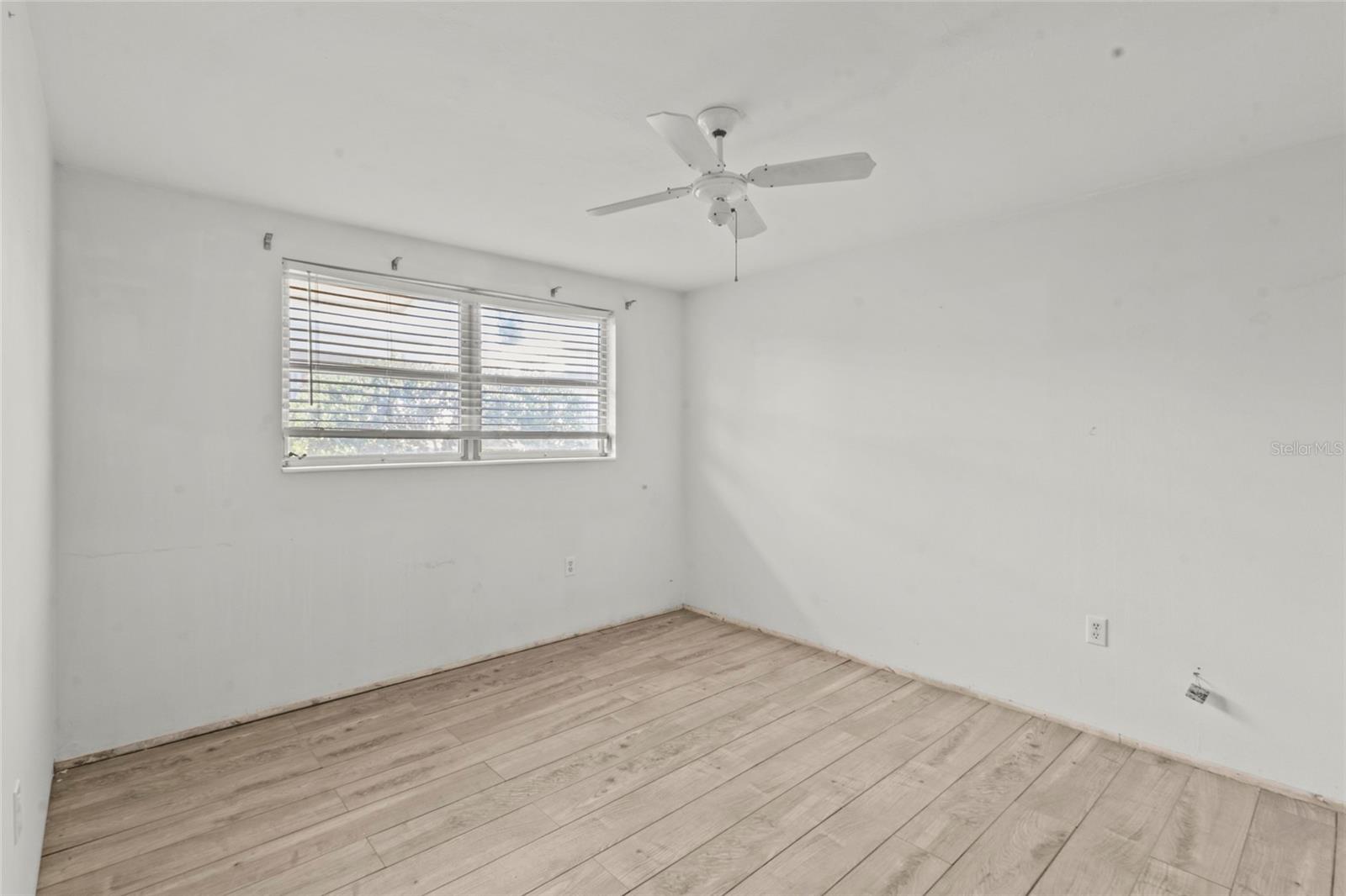 1523 LAKESIDE DR #15, VENICE, FL, 34293