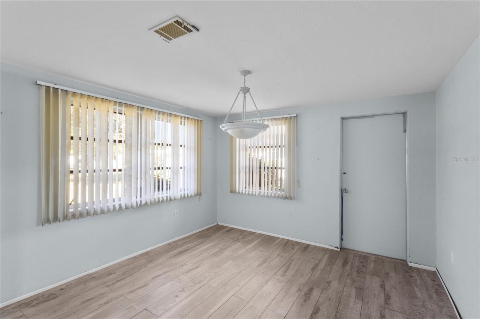 1523 LAKESIDE DR #15, VENICE, FL, 34293