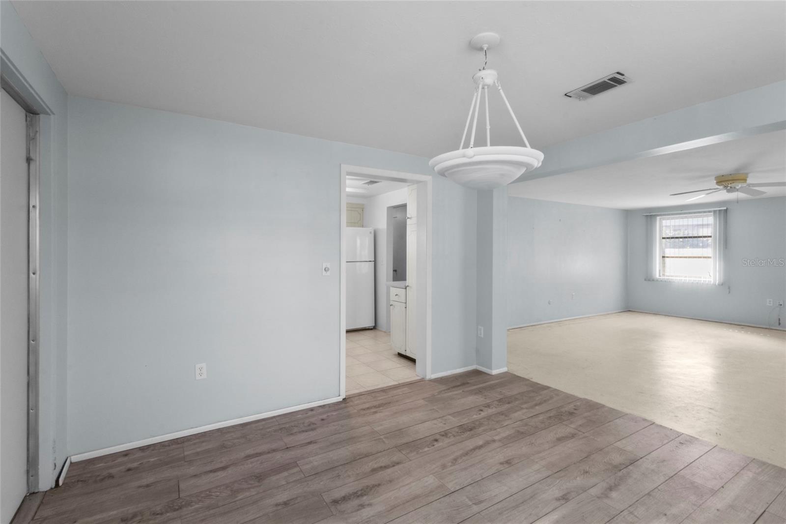 1523 LAKESIDE DR #15, VENICE, FL, 34293