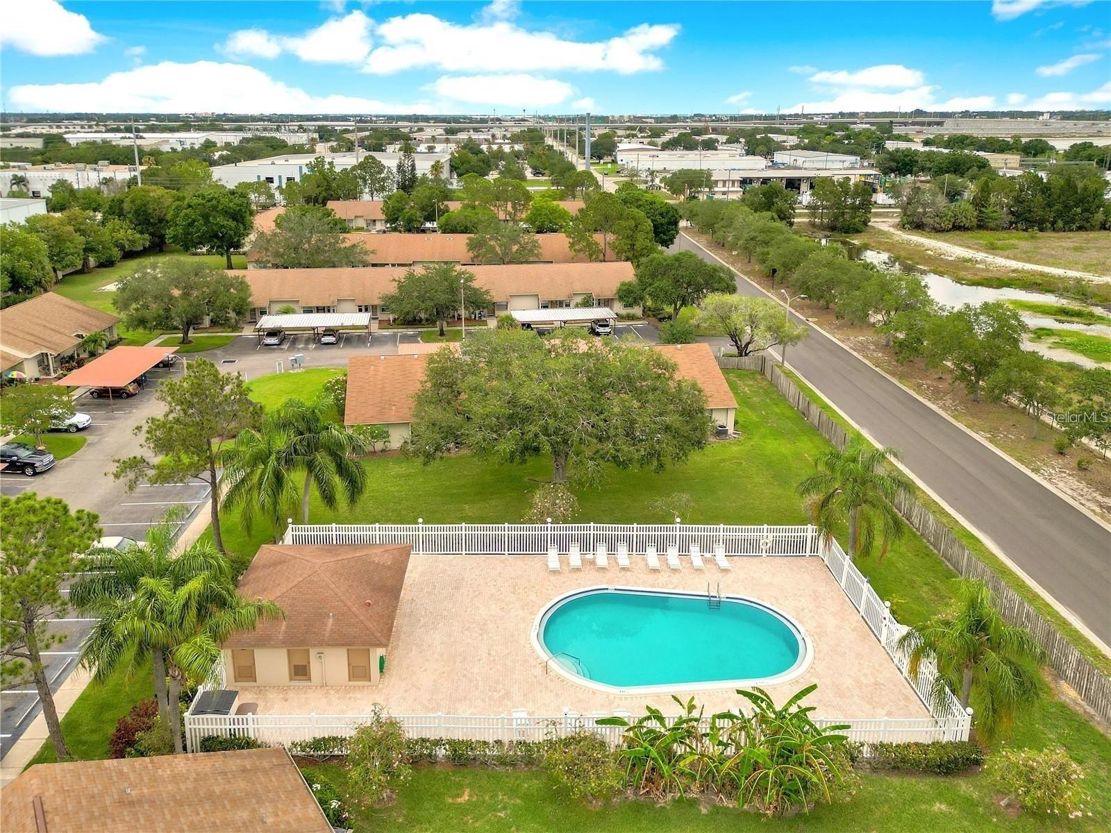 10740 43RD ST N #401, CLEARWATER, FL, 33762