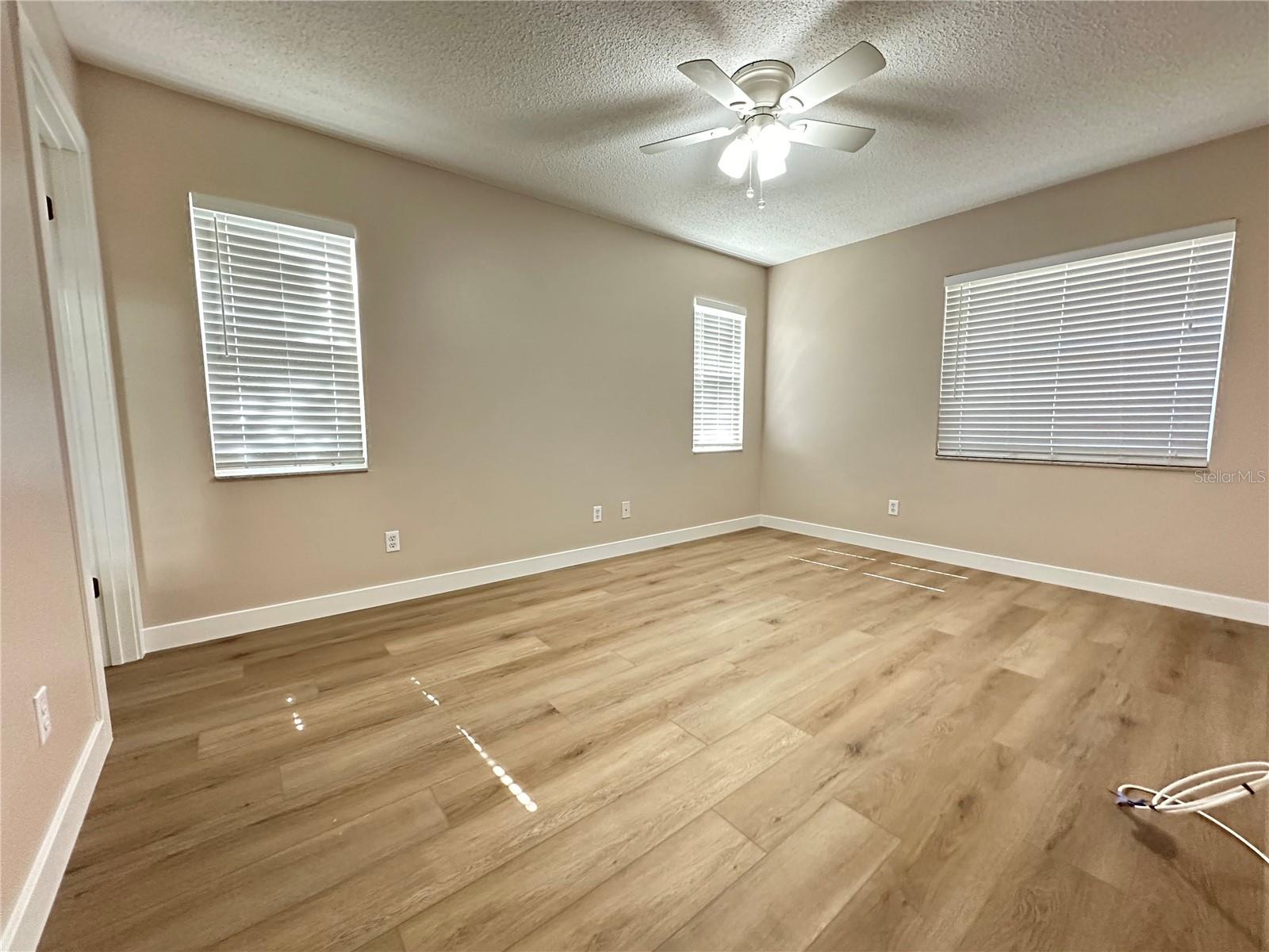 10740 43RD ST N #401, CLEARWATER, FL, 33762