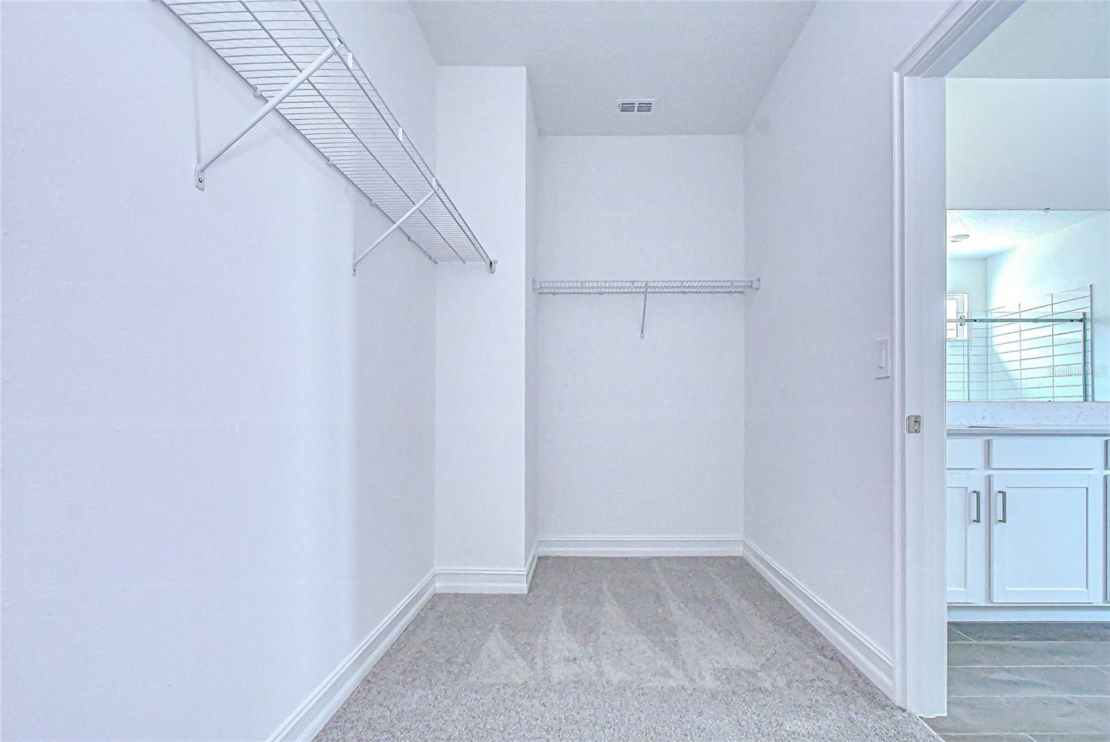 9438 GLADSOME DR, LAND O LAKES, FL, 34637