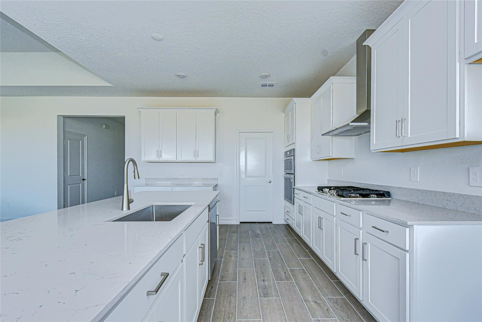 9438 GLADSOME DR, LAND O LAKES, FL, 34637