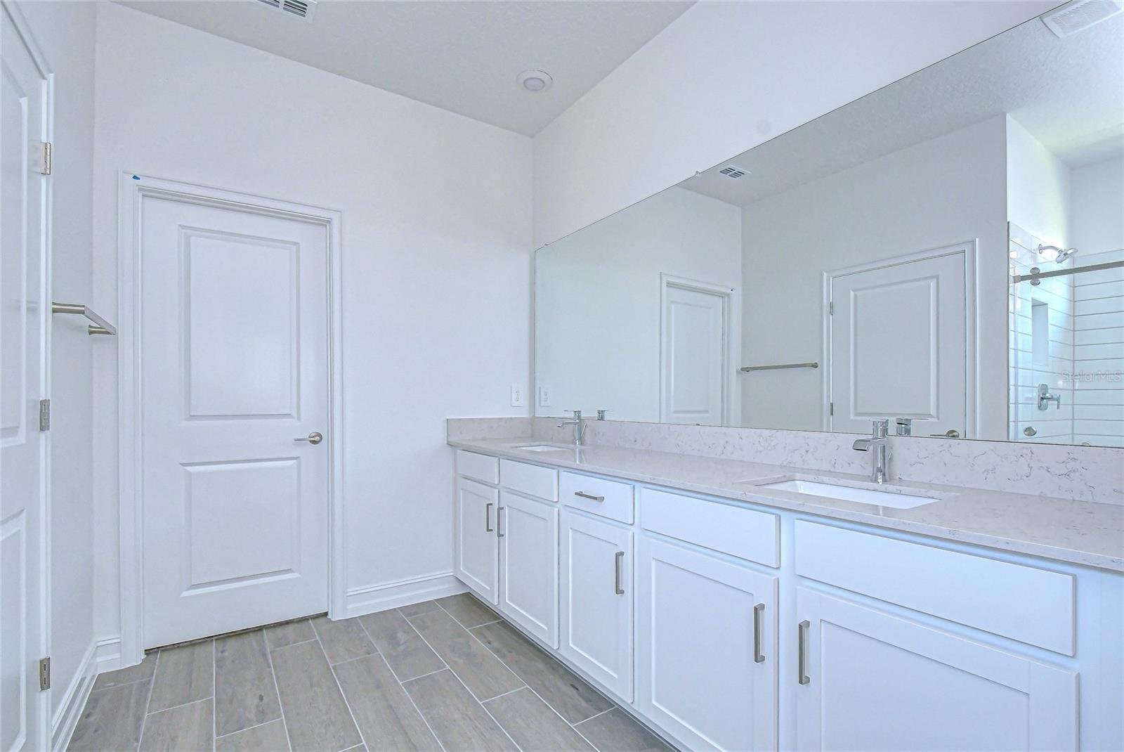 9438 GLADSOME DR, LAND O LAKES, FL, 34637