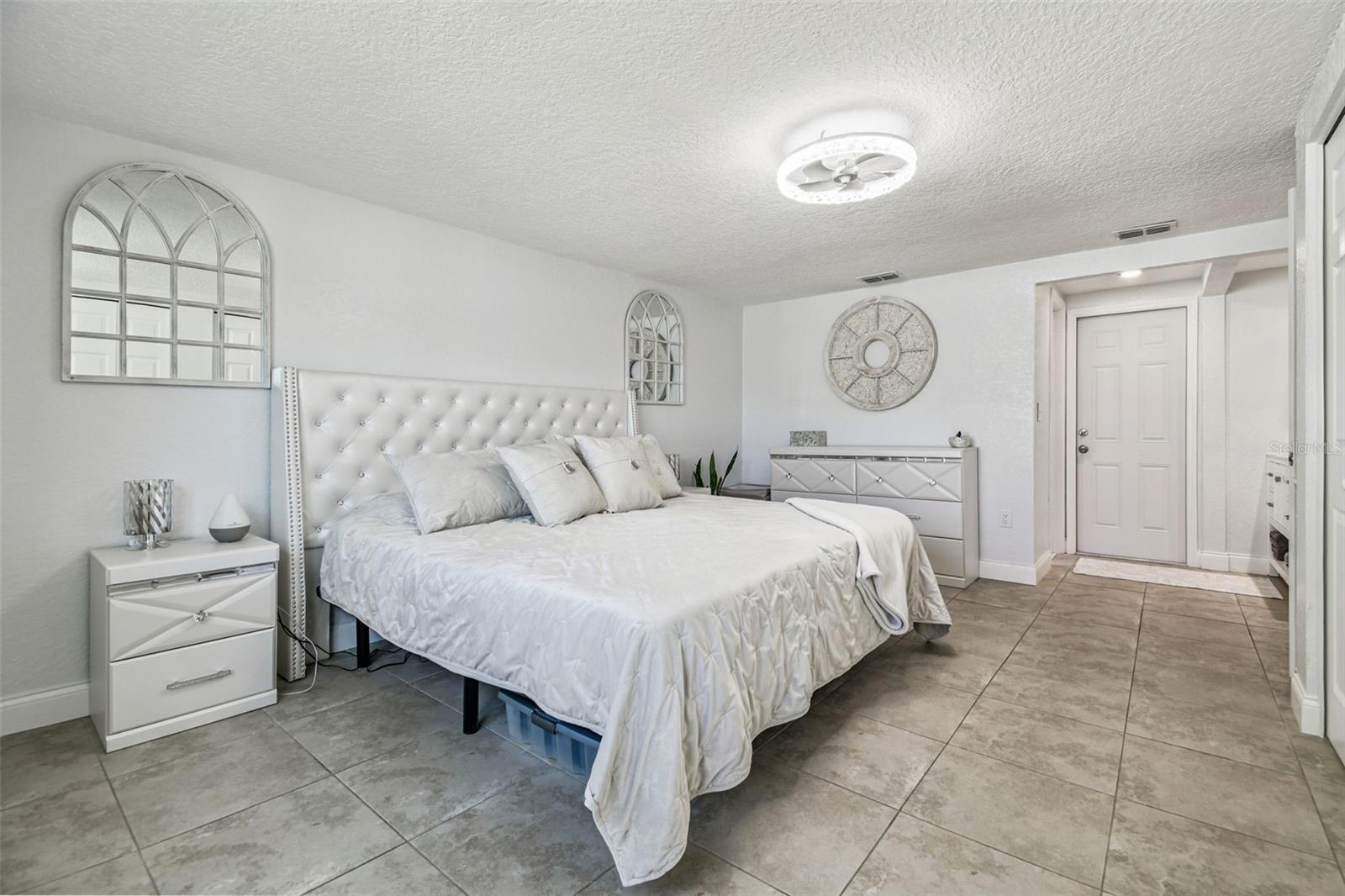 7519 HOLLY LAKE LN, NEW PORT RICHEY, FL, 34653