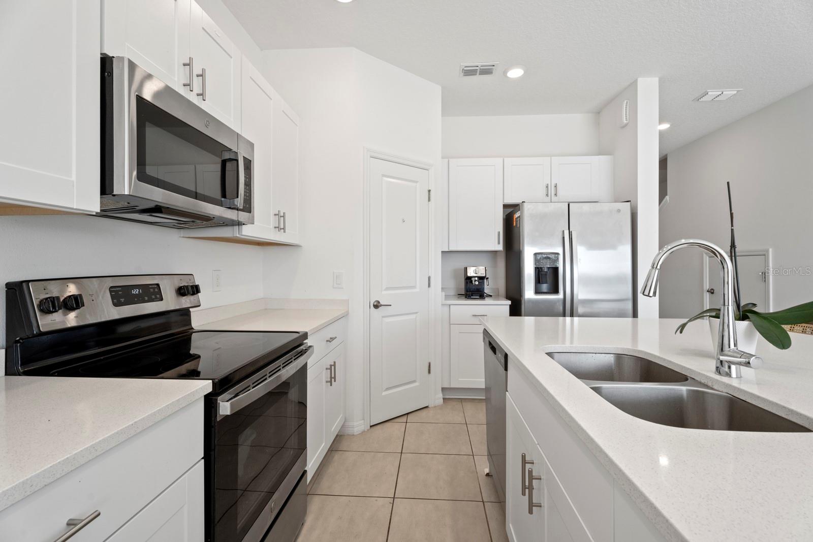 1292 LAGO VISTA CT, KISSIMMEE, FL, 34746