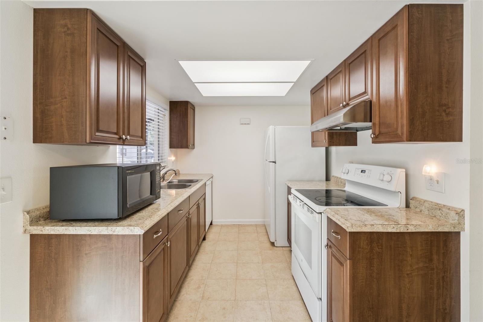 7718 GROVERIDGE CT, ORLANDO, FL, 32810