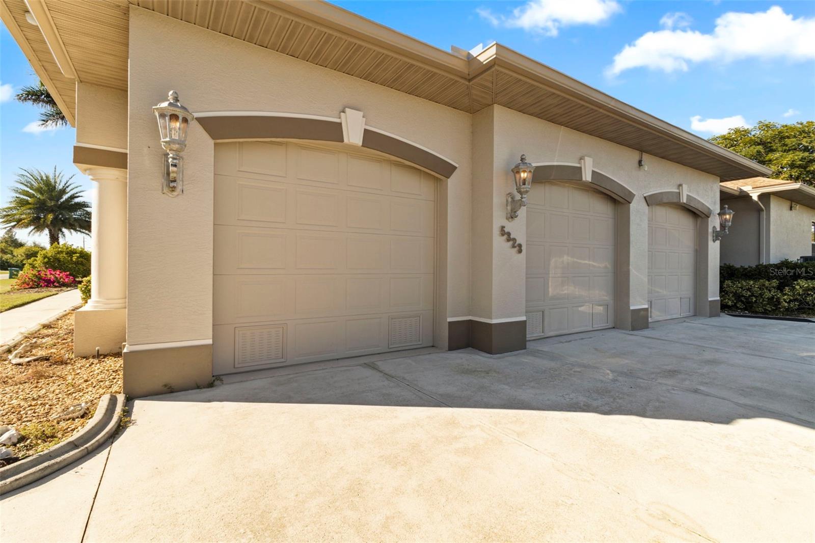 5323 EARLY TER, PORT CHARLOTTE, FL, 33981