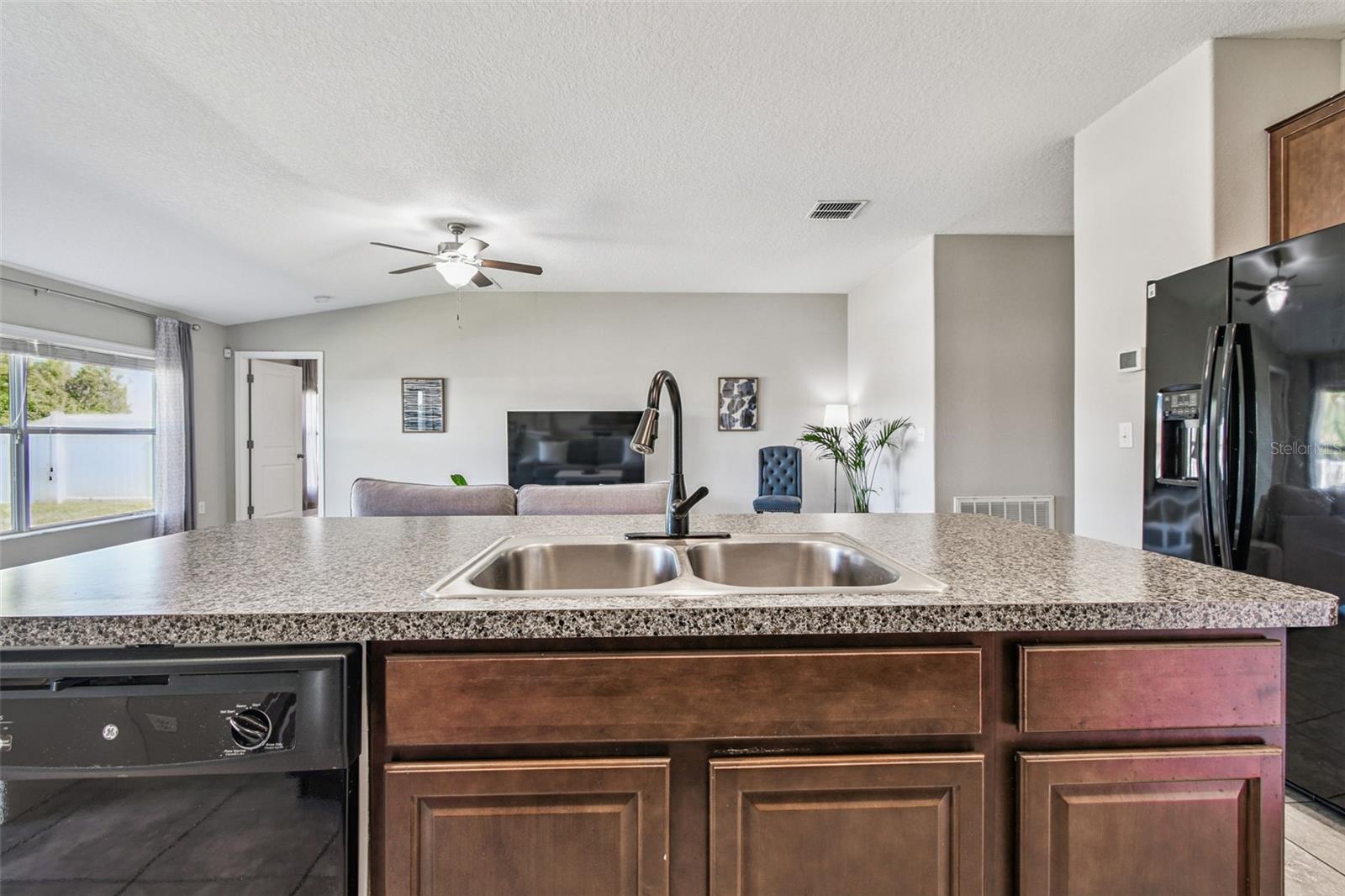 10946 RAINBOW PYRITE DR, WIMAUMA, FL, 33598