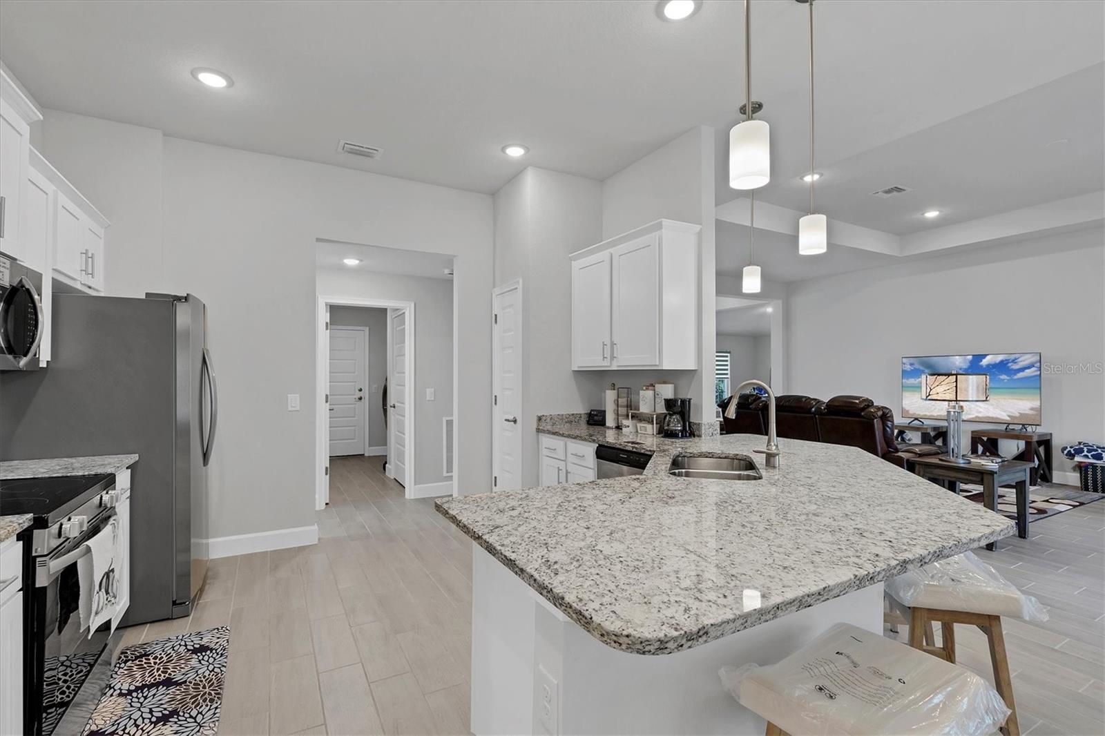 14368 OVERLOOK AVE, PORT CHARLOTTE, FL, 33981