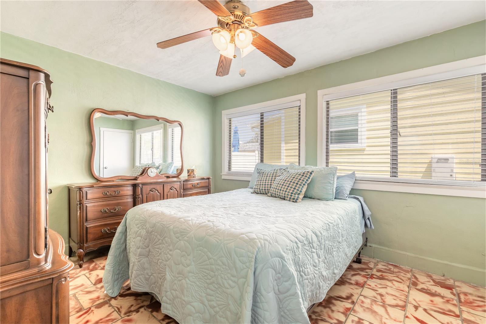 208 CRAWFORD RD, NEW SMYRNA BEACH, FL, 32169