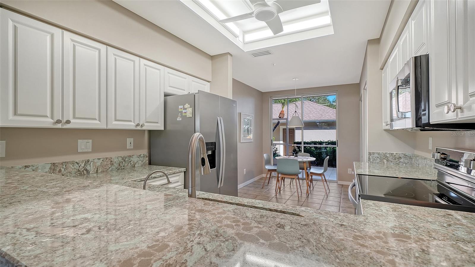 9641 CASTLE POINT DR #1214, SARASOTA, FL, 34238