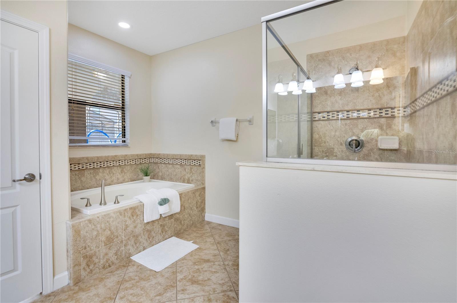 1412 WEXFORD WAY, DAVENPORT, FL, 33896