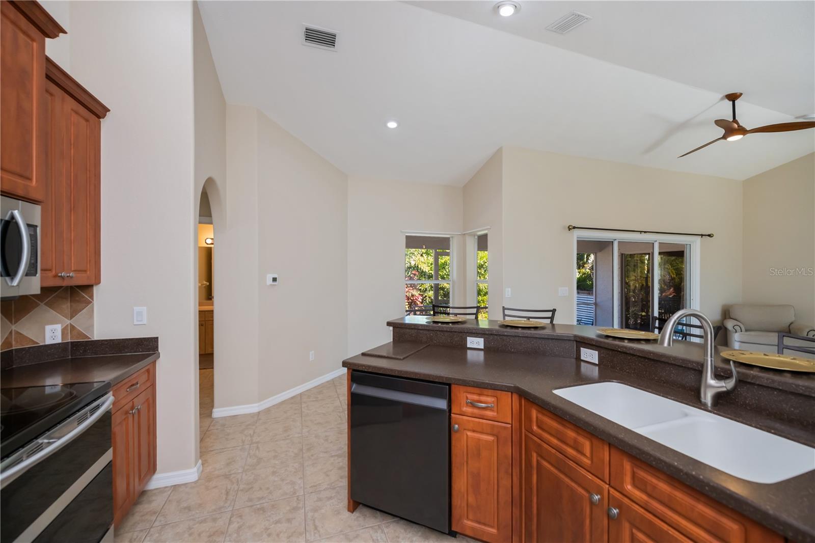 271 ANNAPOLIS LN, ROTONDA WEST, FL, 33947