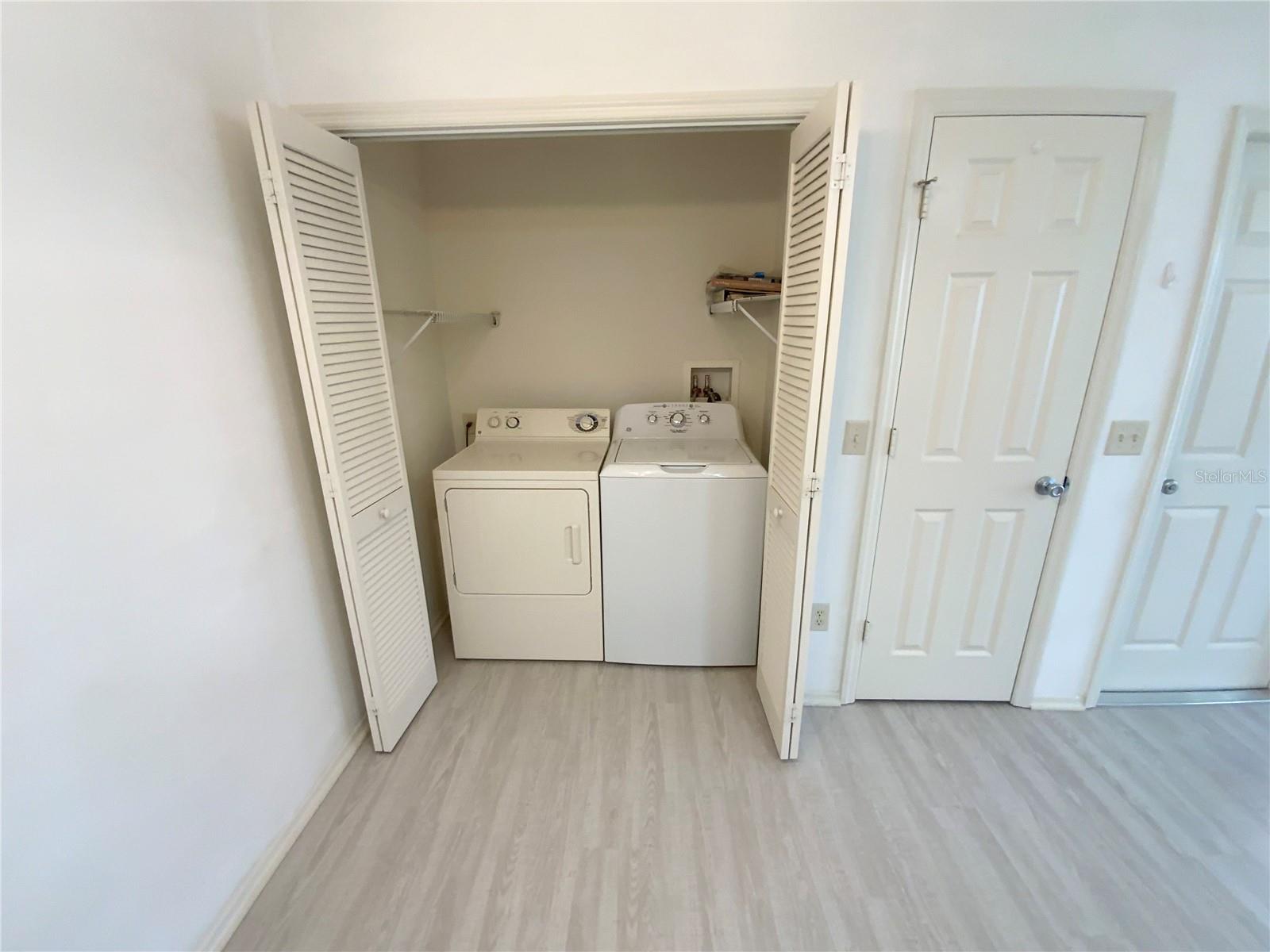 317 ROWESVILLE LN, THE VILLAGES, FL, 32162