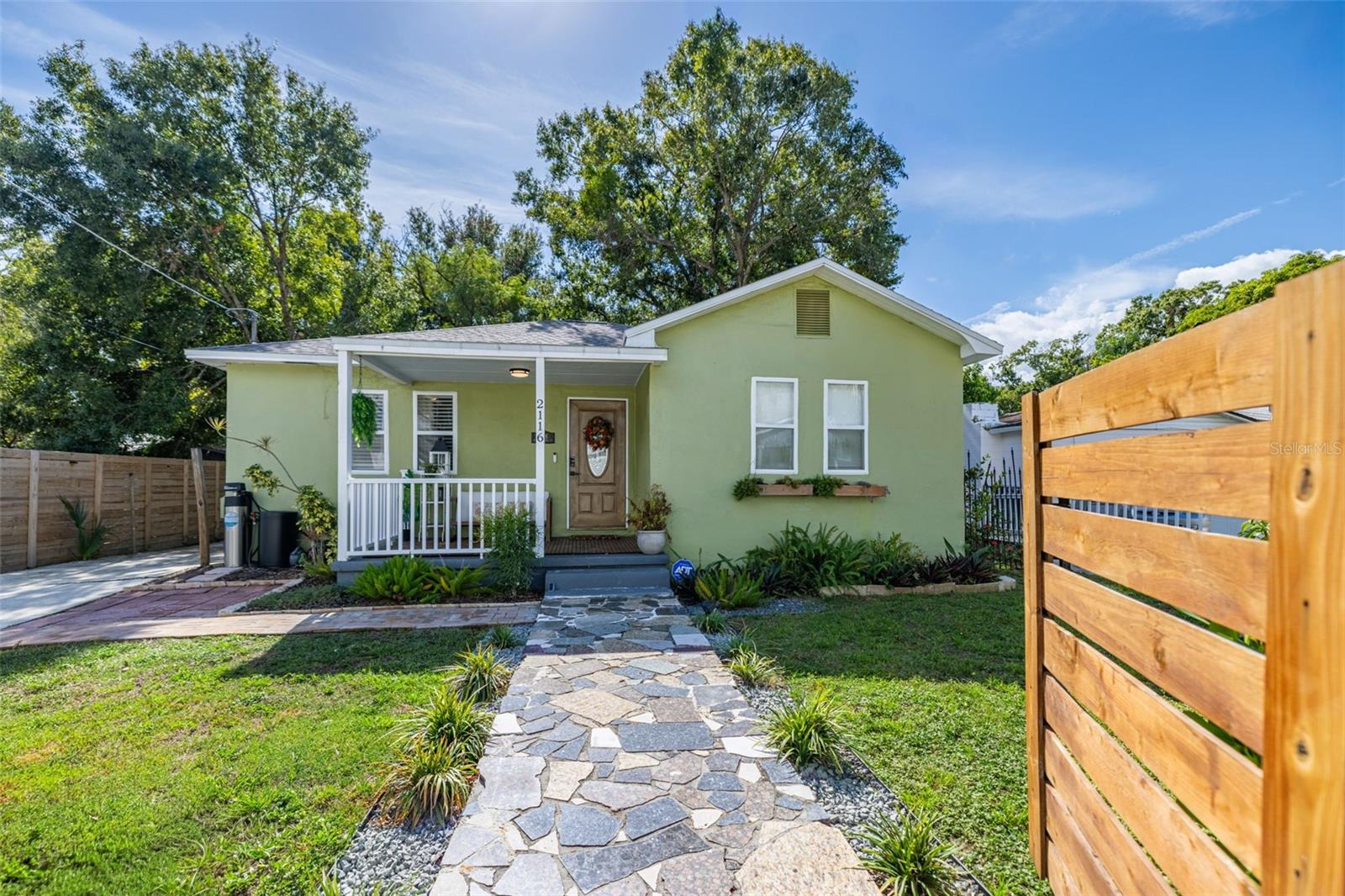 2116 W SAINT LOUIS ST, TAMPA, FL, 33607