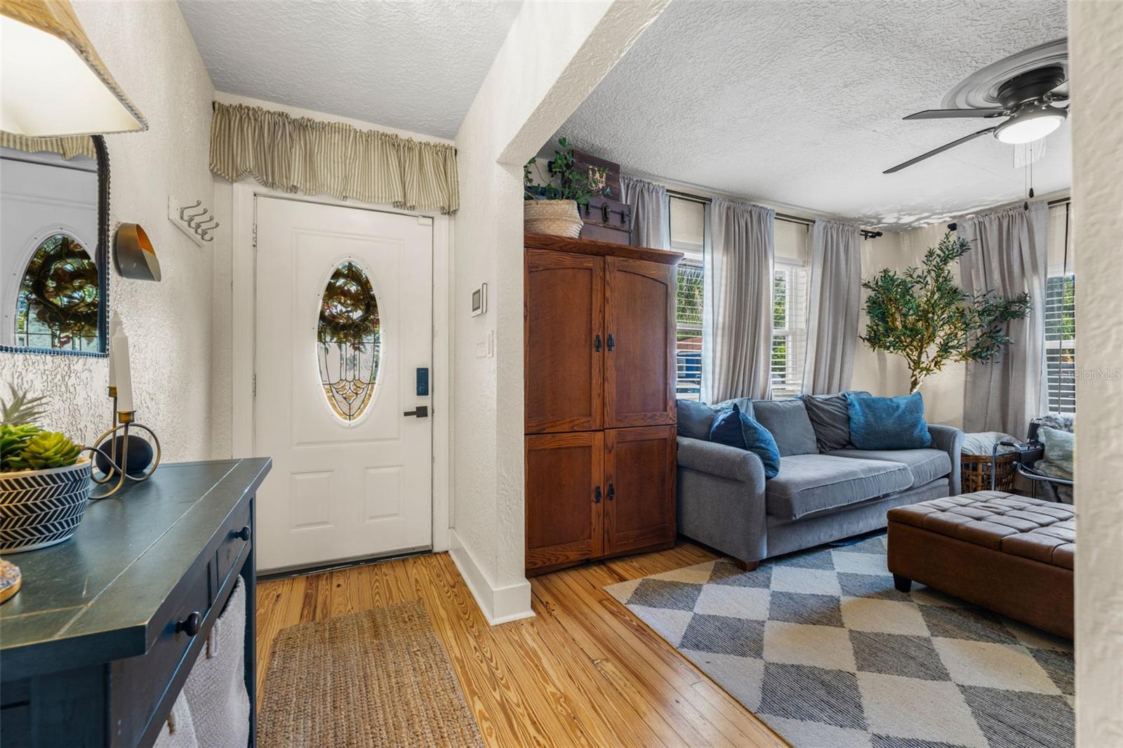 2116 W SAINT LOUIS ST, TAMPA, FL, 33607