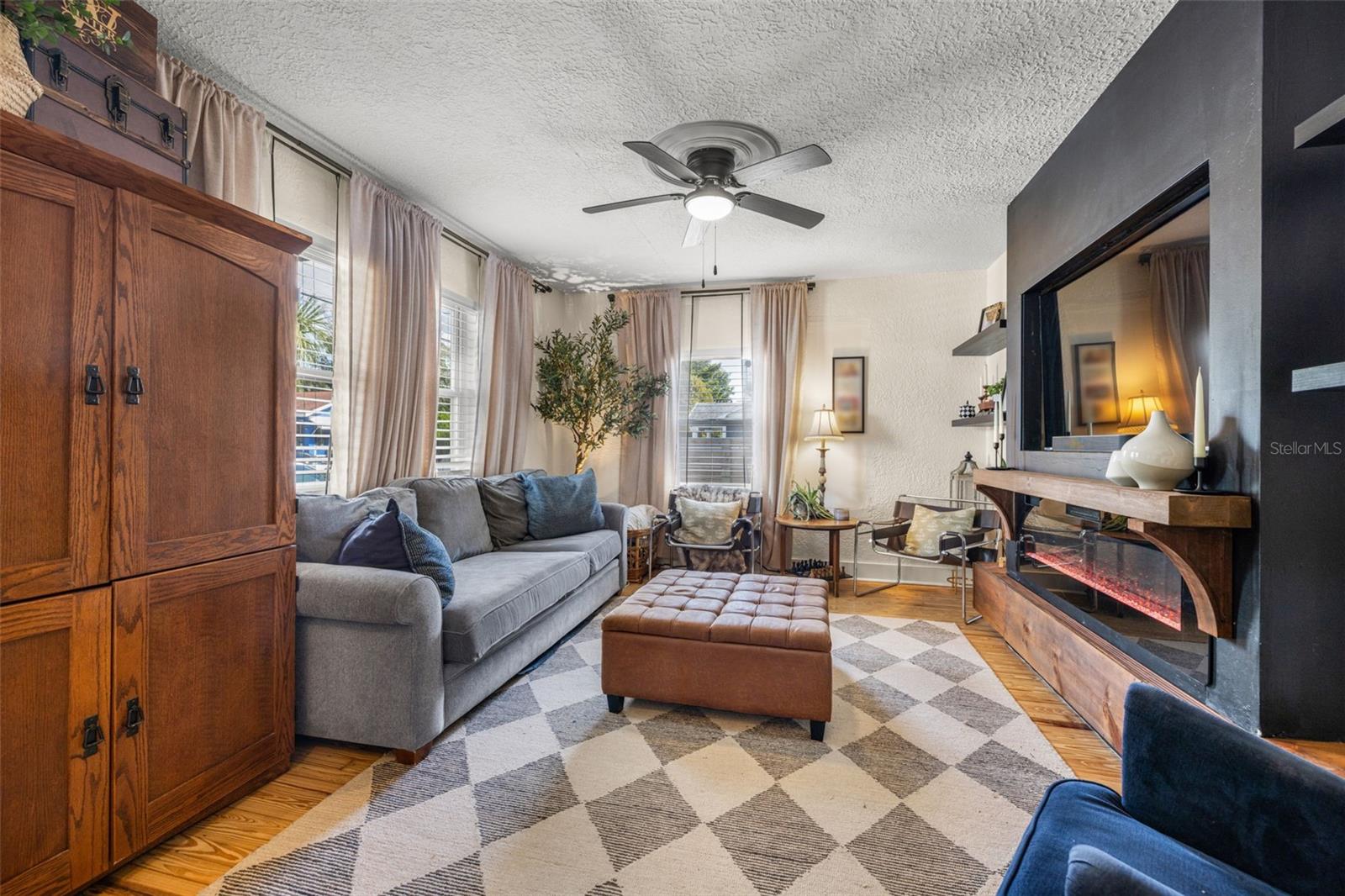 2116 W SAINT LOUIS ST, TAMPA, FL, 33607