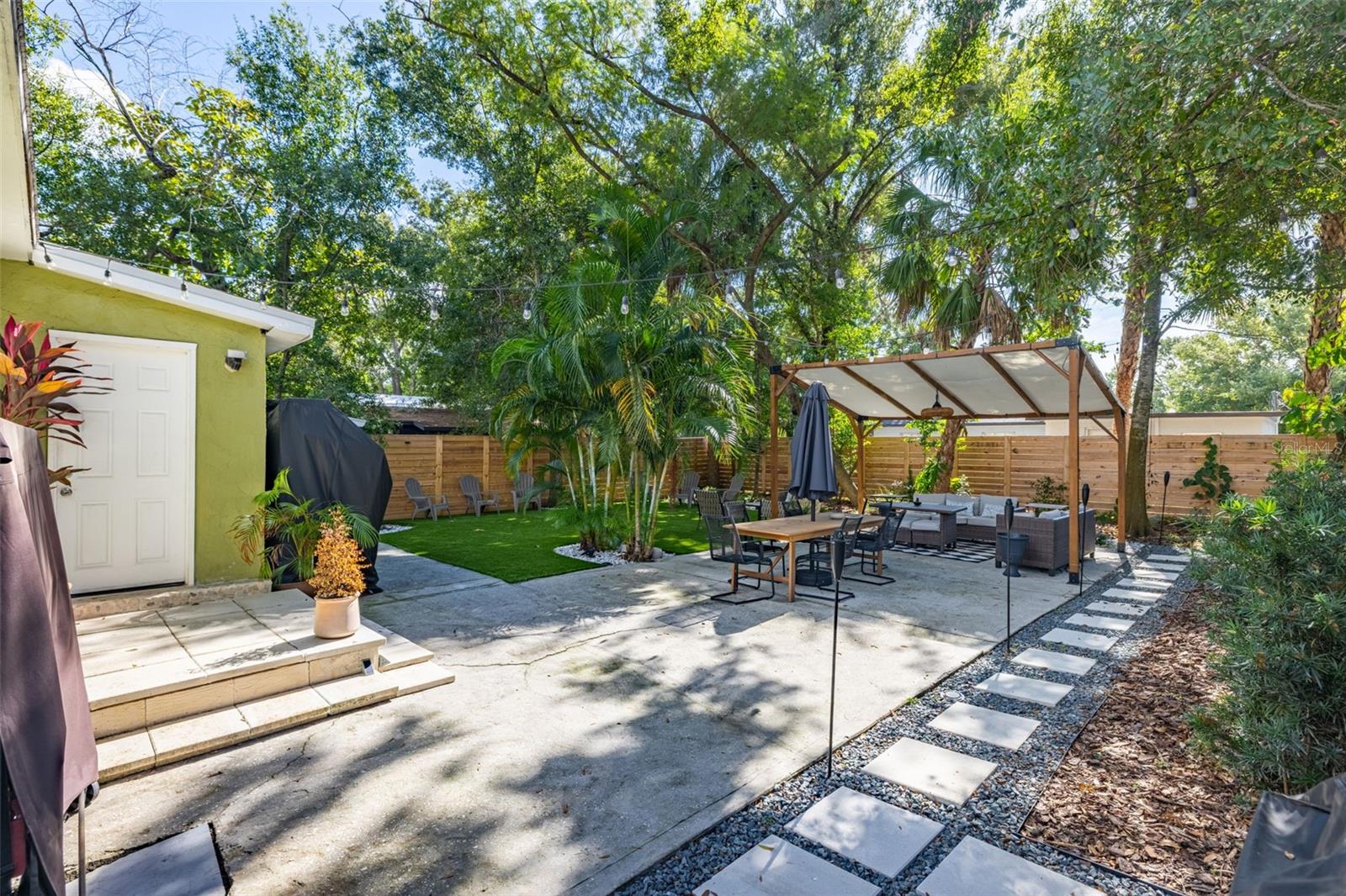 2116 W SAINT LOUIS ST, TAMPA, FL, 33607