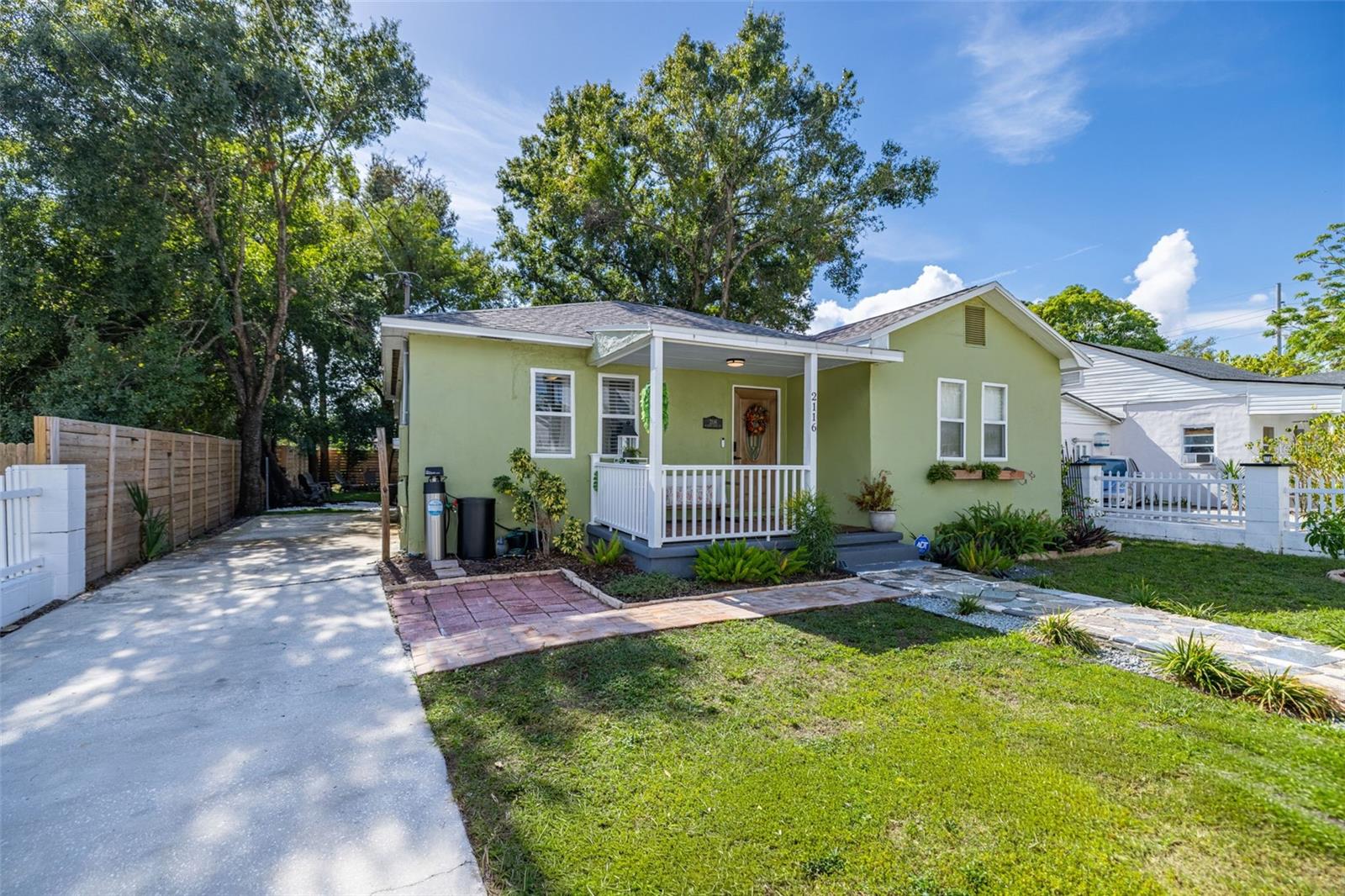 2116 W SAINT LOUIS ST, TAMPA, FL, 33607