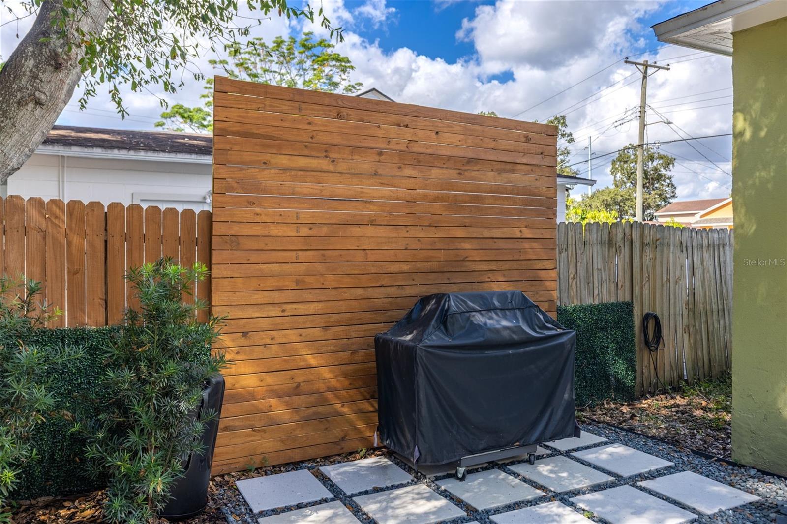 2116 W SAINT LOUIS ST, TAMPA, FL, 33607