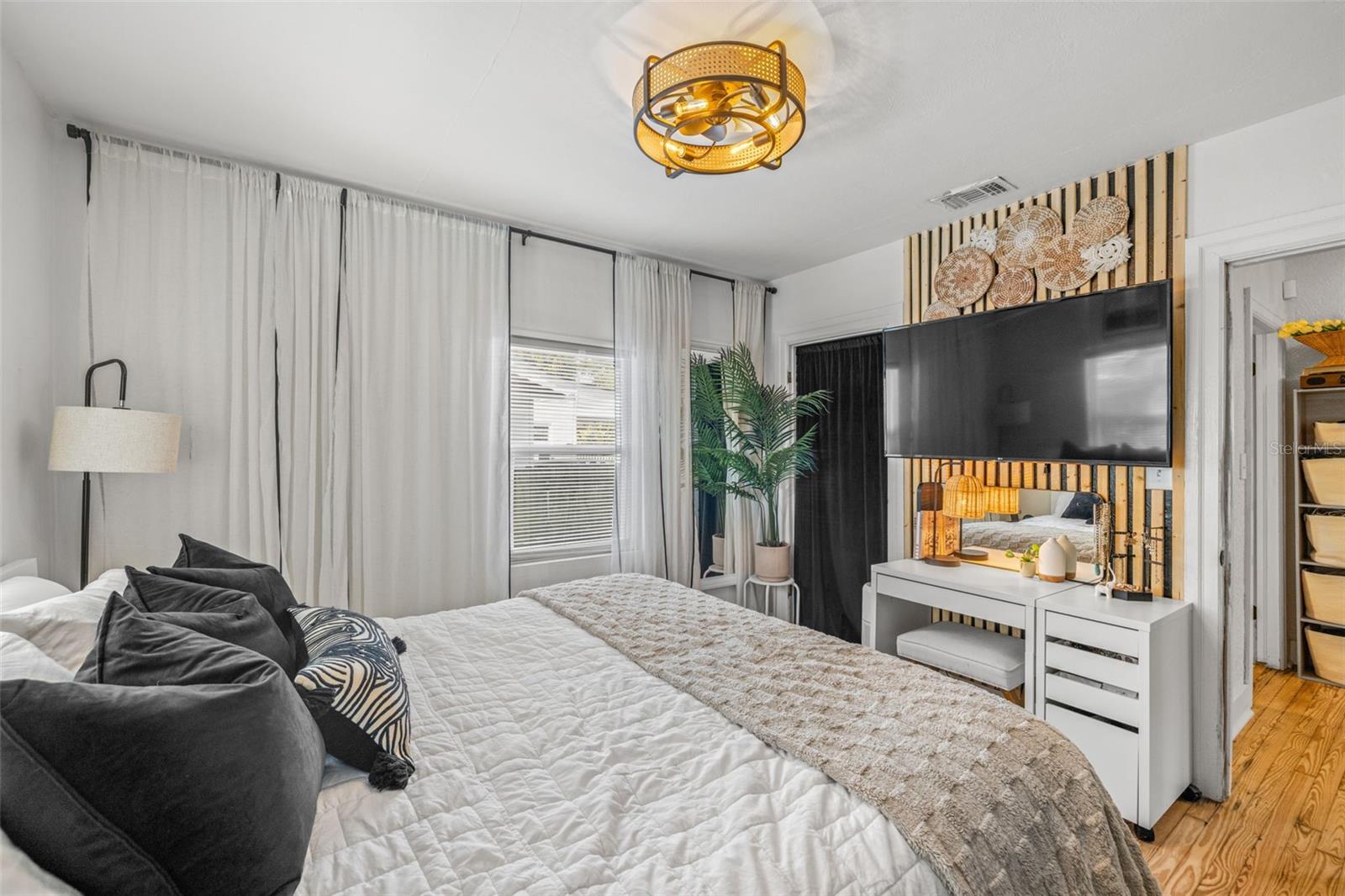 2116 W SAINT LOUIS ST, TAMPA, FL, 33607