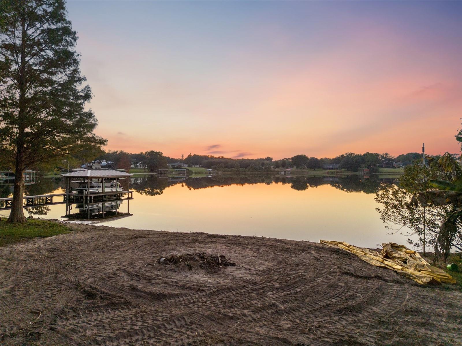 E CROOKED LAKE DR, EUSTIS, FL, 32726