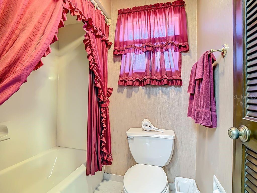 2004 LEISURE DR, WINTER HAVEN, FL, 33881