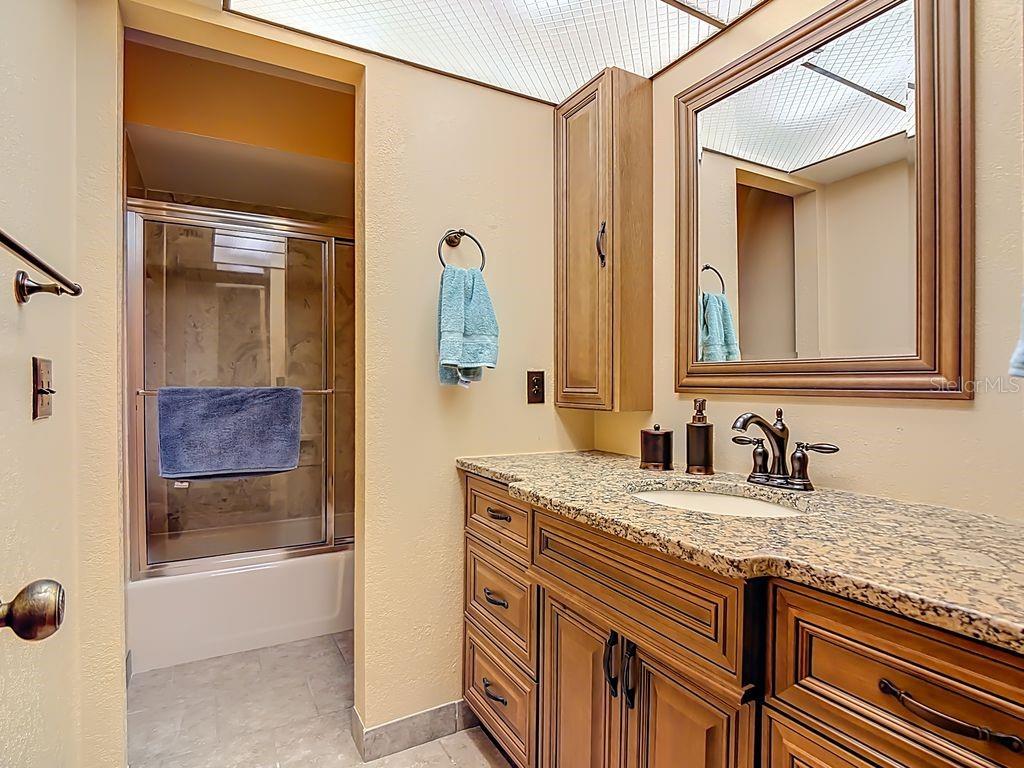 2004 LEISURE DR, WINTER HAVEN, FL, 33881