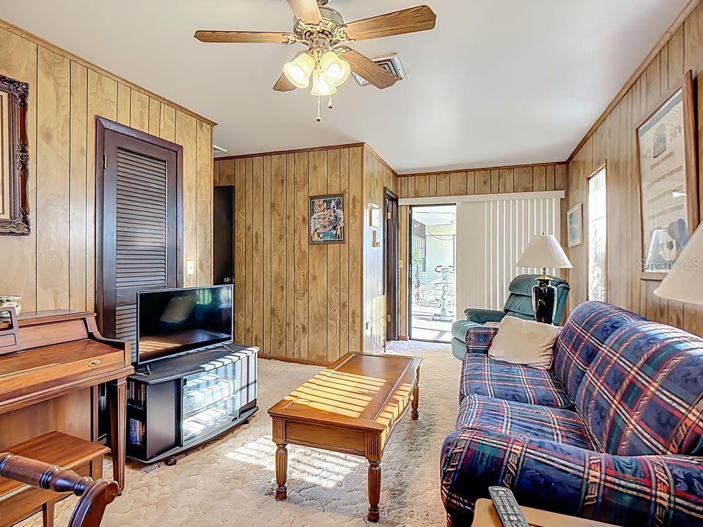 2004 LEISURE DR, WINTER HAVEN, FL, 33881