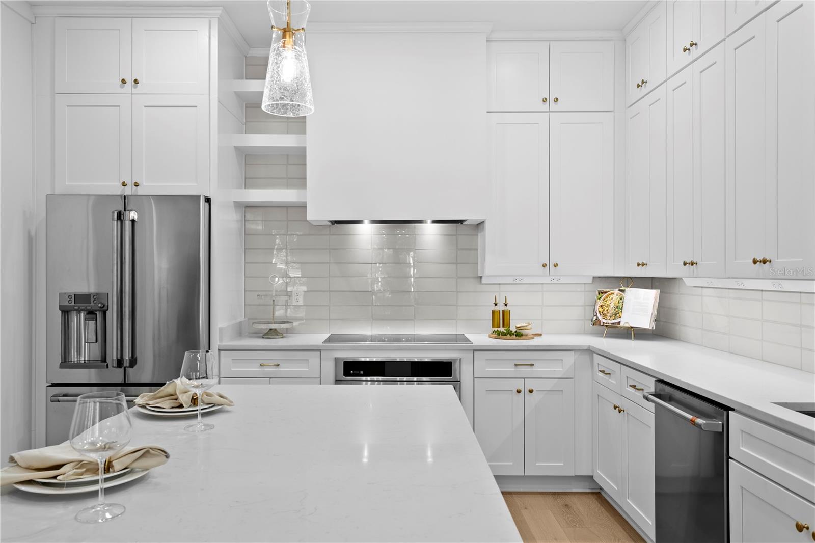 450 GILMAN PL N, ST PETERSBURG, FL, 33716