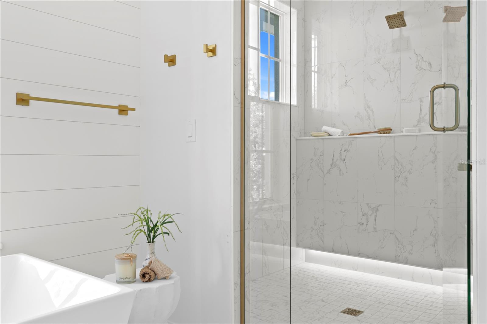 450 GILMAN PL N, ST PETERSBURG, FL, 33716